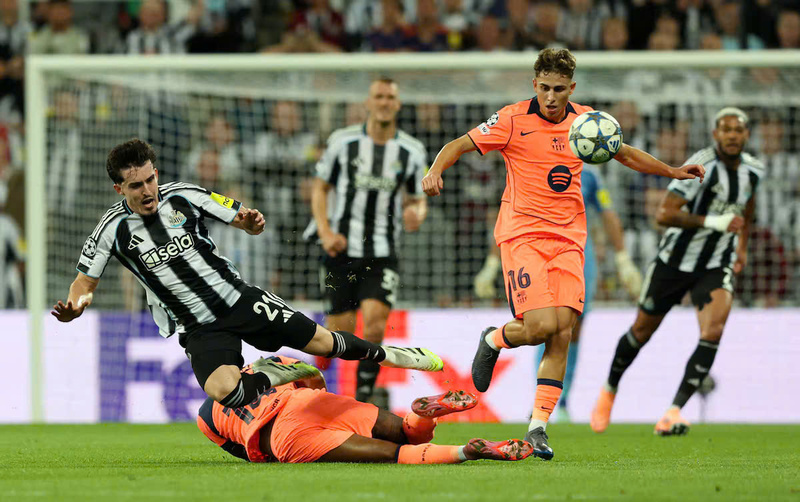 Barcelona vs Newcastle United - Khi đẳng cấp lên tiếng